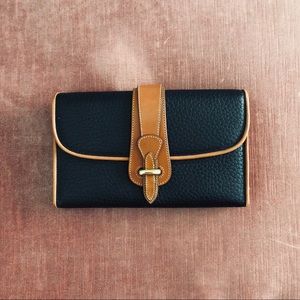 NWOT Dooney & Bourke Leather Wallet